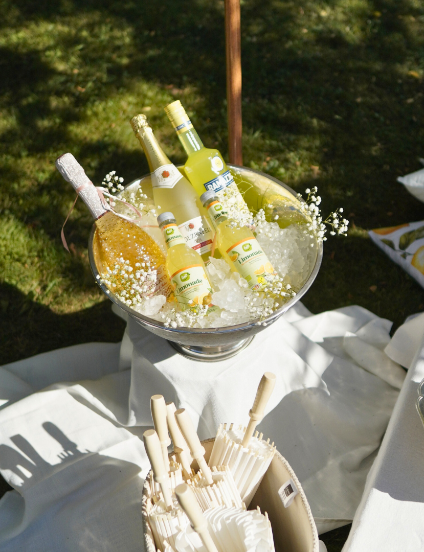 Drinks & Snacks